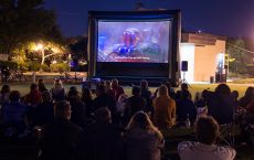 How to Host an Outdoor Movie Night in 10 Steps